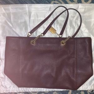 Authentic Coach Pebbled Turnlock Chain Tote